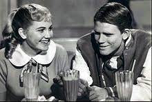 Cunningham is a fictional character played by ron howard on the 1970s tv sitcom happy days. Richie Cunningham Wikipedia