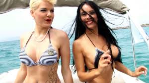 From 2005 to 2009, müller, who was born in oschatz, trained as a restaurant specialist and a bartender. Die Partykapitane Melanie Muller Eine Seefahrt Nach Mallorca Ballermann Hits Youtube