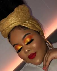 10 Stunning Gold Eyeshadow Looks That Are Must-Try