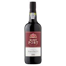 Dec 16, 2020 · white port and tonic is the aperitif in the douro region, served over lots of ice and garnished with lemon and a sprig of mint, and makes a great, less alcoholic, alternative to a g&t. Tesco Ruby Port 75cl Tesco Groceries