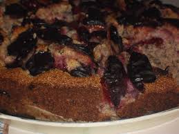 Nach dem backen die noch heißen zwetschgen damit glasieren. Zwetschgen Griess Nuss Kuchen Partei Mensch Umwelt Tierschutz