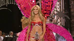 They never have the bags they offer. Heidi Klum Erinnert An Ihren Ersten Victoria S Secret Auftritt