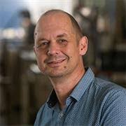 Peter Kruse's Instagram, Twitter & Facebook