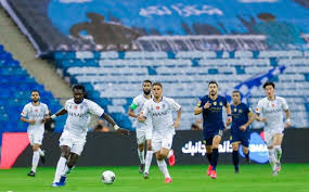 بعد رباعية ديربي الرياض أسطورة النصر يهاجم فيتوريا ومدرب الهلال يستبعد حسم اللقب