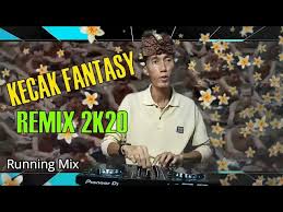 Seperti namanya tari kecak hanya diiringi oleh suara vokal atau paduan suara para penarinya, dengan iringan suara kecak dalam alunan dan ritme yang indah. Download Instrumen Tari Kecak Bali 2 Download Lagu Mp3 Gratis