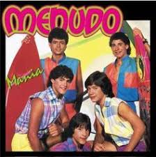 Viagem musical anos 80 com a evolução musical progressiva iniciada em 1979 e finalizada em 1991. 11 Ideias De Musicas Anos 80 Musicas Anos 80 Anos 80 Musica
