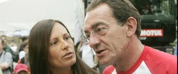 Il présente également l'émission combien ça coûte ? Jean Pierre Pernaut Sa Mere Francoise Est Decedee A L Age De 101 Ans Gala