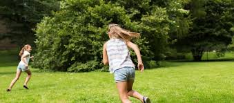 Da tres vueltas y los encontrarás. Juegos Tradicionales Para Ninos Y Ninas Mas Populares Y Divertidos