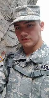 Hi everyone would anyone please be able to put these pictures of my 2  beautiful angels Nevaeh &lacie 😇🥀😇🥀together into 1 pic please I would  really appreciate your time ❣