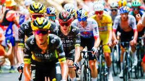 LIVESTREAM Tour: Jonas Vingegaard verdwijnt uit Tour na val, wat gebeurt er nog richting Plateau de Solaison?