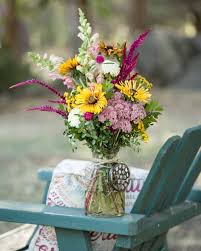 46 spring centerpieces for warm weather celebrations. These Blooms Never Fade How To Frame Pressed Flowers Garden Therapy