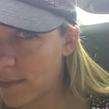 Danielle bowden (@BowdenDanielle)