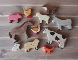 Set Farm Animals Gift For Kids Etsy In 2020 Wooden Animal Toys Wooden Toys Handmade Wooden Toys