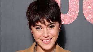 L'occasion d'en apprendre plus sur. Voici Qui Est Aymeric Lanes Le Compagnon De Barbara Cabrita Voici Les Videos