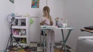 恥ずかしがり屋の秘書パンチラアートガール