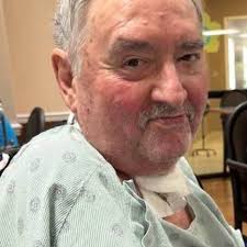 bathroom selfies 🤍🧼