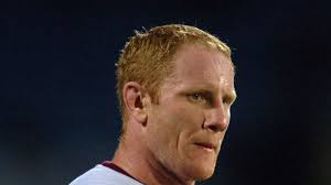 Roe takes captaincy dumping