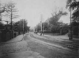 Bayswater Rd Kings Cross In Eastern Sydney In 1911 Looking Towards Rushcutters Bay Showing The Waratah Gates On The Right Wara Sydney Australia City Bayswater