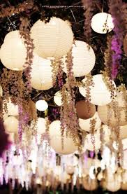 Adore This Garden Style Mixed With Glowing White Paper Lanterns Unique And Beautiful Wedding Idea Loveatfirstlight Wedding Decorations Dream Wedding Wedding