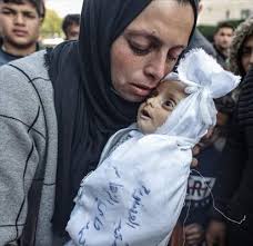 Israeli attacks resume at Gaza after humanitarian pause