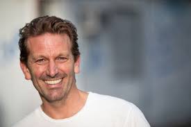 Oliver Stein, actor, speaker (Agentur aziel)