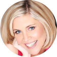 Lucy Piper's Instagram, Twitter & Facebook