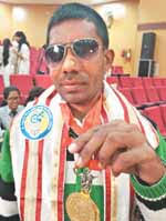 Voters defy Naxals in their bastion