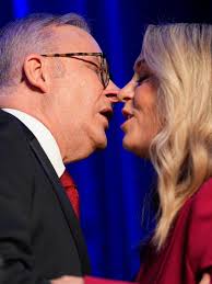 Anthony Albanese shares passionate kiss with Jodie Haydon