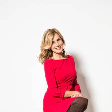 Tranne l'amore di sua figlia sofia. E Morta Alessandra Appiano La Scrittrice E Conduttrice Aveva 59 Anni Gli Inquirenti Gesto Volontario Corriere It