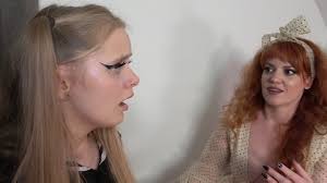 Sneezing with the beautiful Zoe Page! : r/SneezingVideos