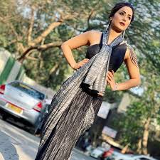 Yeh rishta kya kehlata hai upcoming story on serialgossip.in. Tv Fashion In The Age Of Netflix The Voice Of Fashion