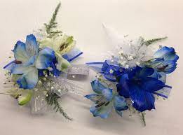Wrist Corsages Alstroemeria Tipped W Blue Paint Baby S Breath Plumosa Fern I Don T Like To Dye Flowers Unnatural Wedding Flowers Corsage Prom Dye Flowers