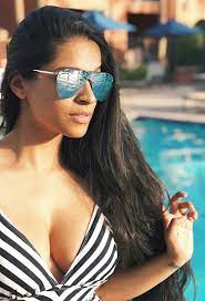 Thank you Lilly Singh for being so generous with your skin show :  r/DesiDiasporaOnly