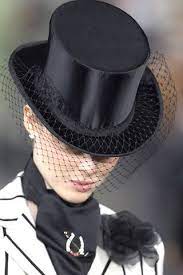 Fashion Shows Runway Reviews And More Style Com Beautiful Hats Fashion Hat Fashion