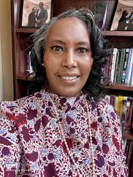 Embracing the Gray Hair Challenge: A Journey to Natural Beauty