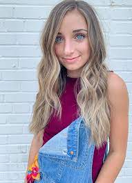 Pin By Amanda Laudell On Brooklyn Brooklyn And Bailey Long Hair Styles Curled Hairstyles