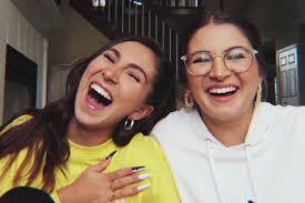 Melanie Close's Instagram, Twitter & Facebook