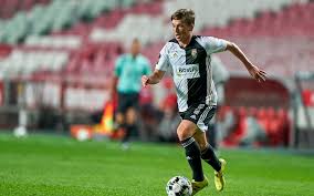↑ ryan gauld and john souttar extend contracts (англ.). Ryan Gauld S Rejuvenated Career In Portugal Back Page Football
