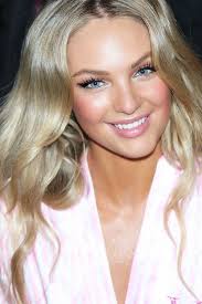 Most tan skin women have brown natural hair besides blonde or simply light hair color. Makeup For Blue Eyes Blonde Hair Tan Skin Saubhaya Makeup