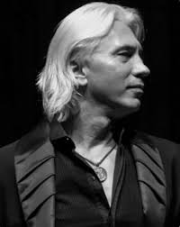 Congratulations to Noel Comia Jr. a.k.a. 'Bert' for his well-deserved Best  Supporting Actor Award for Song of the Fireflies from the MIFF! 👏🏻 Noel  invites MOWIEnatics and all fans to watch the