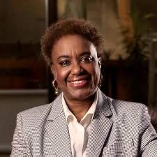 Malinda Smith's Instagram, Twitter & Facebook