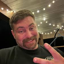 Does Magic Time Machine still host Commander nights?