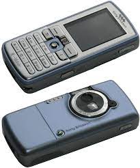File:Sony Ericsson D750, front and back ...