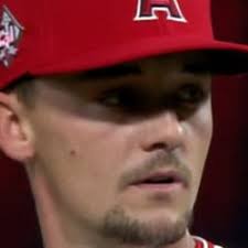 Austin Warren makes debut, escapes a jam in the 7th