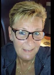 Shorter haircuts for women over 50