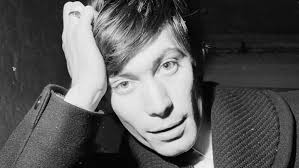 Charlie watts, the unassuming son of a truck driver who gained global fame as the drummer for the rolling stones, has died. Yj7npf3wlvffgm