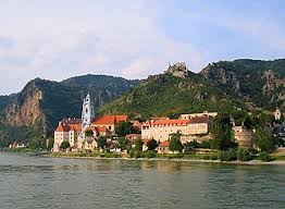 When is donau zentrum open? Donau Radweg Passau Wien Reisefuhrer Auf Wikivoyage