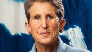 Anne Kahn's Instagram, Twitter & Facebook