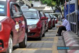 Pemandu bas sekolah, ramnelan samar maut di tempat kejadian manakala nur nabila syakila, 9, aien laila aliesha, 11, dan seorang lagi yang belum disahkan identitinya, meninggal dunia di hospital. Rm500 Kepada Pemandu Bas Teksi E Hailing Dibayar Mulai Hari Ini Tengku Zafrul