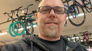 Cykelfixaren Bobby gör underverk med din dagliga pendelhoj!